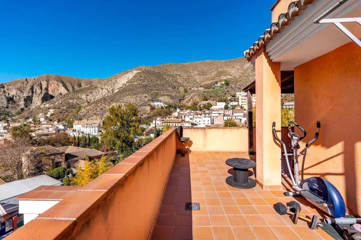 Increible Atico Centro Monachilアパートメント エクステリア 写真
